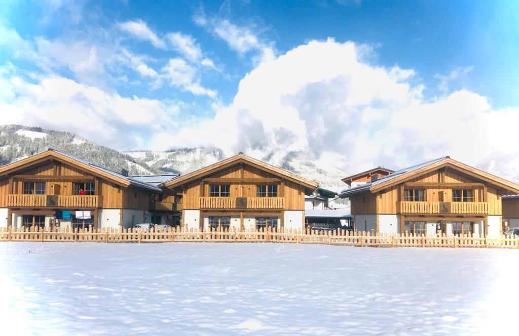 Sieglhub Chalets - Appartements - Hotel Flachau Exterior photo